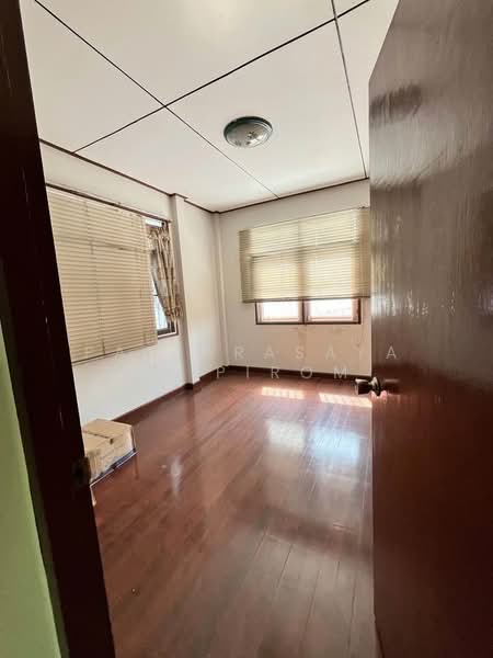 5-BR House, Bangkok, Tha Rang, Bang Khen, Bangkok, 5 Bedrooms, 410 sqm, Single Detached House For Sale, by Pattarasaya Sripirom, 500181536 - DDproperty.com