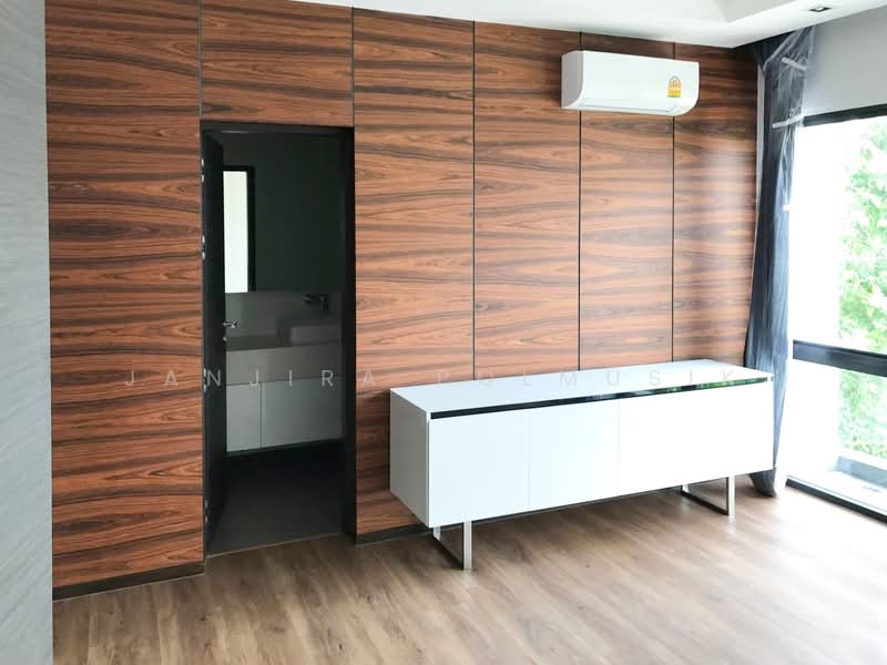 Baan Issara Rama 9, Bangkok, Soi Ramkhamhaeng 24 Yaek 26, Hua Mak, Bang Kapi, Bangkok, 4 Bedrooms, 500 sqm, Single Detached House For Rent, by Janjira Polmusik, 500181544 - DDproperty.com