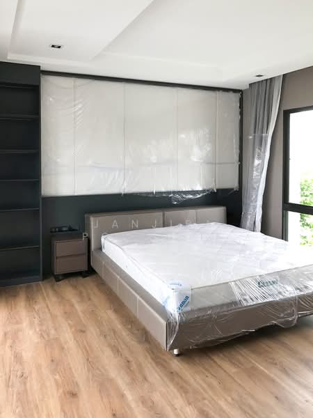 Baan Issara Rama 9, Bangkok, Soi Ramkhamhaeng 24 Yaek 26, Hua Mak, Bang Kapi, Bangkok, 4 Bedrooms, 500 sqm, Single Detached House For Rent, by Janjira Polmusik, 500181544 - DDproperty.com