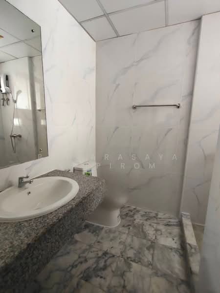 Pathumwan Resort, Bangkok, Phayathai Road, Thanon Phaya Thai, Ratchathewi, Bangkok, 2 Bedrooms, 60 sqm, Condo For Sale, by Pattarasaya Sripirom, 500181549 - DDproperty.com