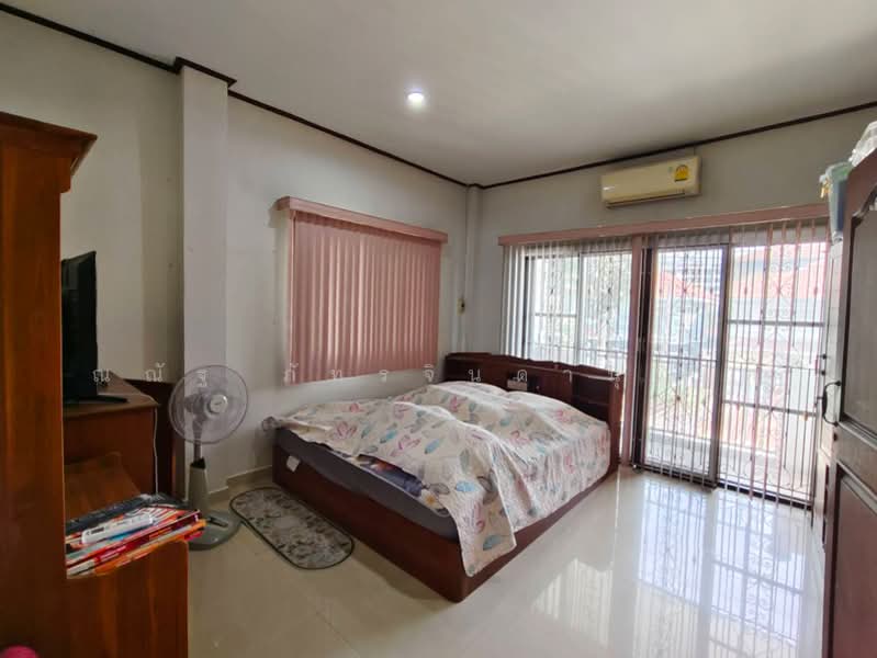 หมู่บ้านทวีโชติ2 ถนนบางกรวย-ไทรน้อย ต.บางกร่าง อ.เมืองนนทบุรี จ.นนทบุรี, นนทบุรี, บางกร่าง, เมืองนนทบุรี, นนทบุรี, 240 ตร.ม., บ้านเดี่ยว ขาย, โดย ณณัฐ ภัทรจินดานุวงศ์, 500181589 - DDproperty.com