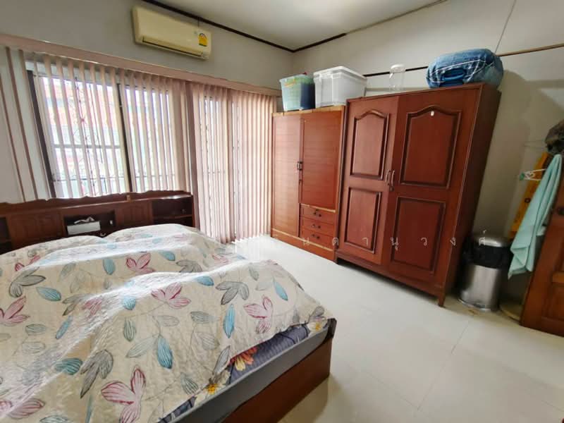 หมู่บ้านทวีโชติ2 ถนนบางกรวย-ไทรน้อย ต.บางกร่าง อ.เมืองนนทบุรี จ.นนทบุรี, Nonthaburi, Bang Krang, Muang Nonthaburi, Nonthaburi, 4 Bedrooms, 240 sqm, Single Detached House For Sale, by ณณัฐ ภัทรจินดานุวงศ์, 500181589 - DDproperty.com