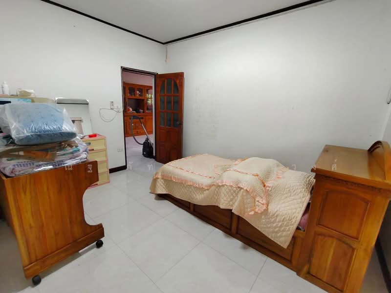 หมู่บ้านทวีโชติ2 ถนนบางกรวย-ไทรน้อย ต.บางกร่าง อ.เมืองนนทบุรี จ.นนทบุรี, นนทบุรี, บางกร่าง, เมืองนนทบุรี, นนทบุรี, 240 ตร.ม., บ้านเดี่ยว ขาย, โดย ณณัฐ ภัทรจินดานุวงศ์, 500181589 - DDproperty.com