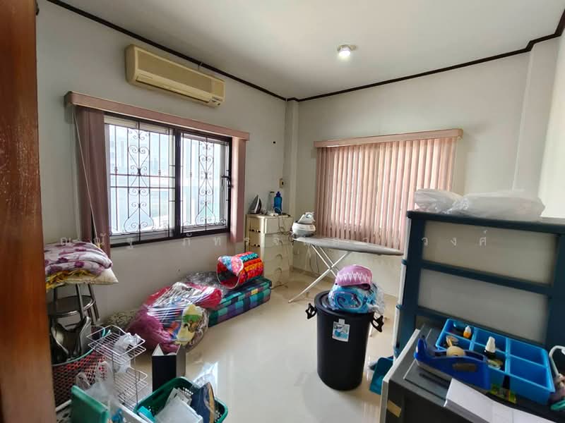 หมู่บ้านทวีโชติ2 ถนนบางกรวย-ไทรน้อย ต.บางกร่าง อ.เมืองนนทบุรี จ.นนทบุรี, Nonthaburi, Bang Krang, Muang Nonthaburi, Nonthaburi, 4 Bedrooms, 240 sqm, Single Detached House For Sale, by ณณัฐ ภัทรจินดานุวงศ์, 500181589 - DDproperty.com