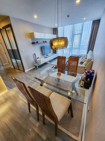 The Room Sathorn, Bangkok, 78 Pan Road, Silom, Bang Rak, Bangkok, 2 Bedrooms, 78 sqm, Condo For Sale, by Orapa Sumetheesirisakul, 500181606 - DDproperty.com