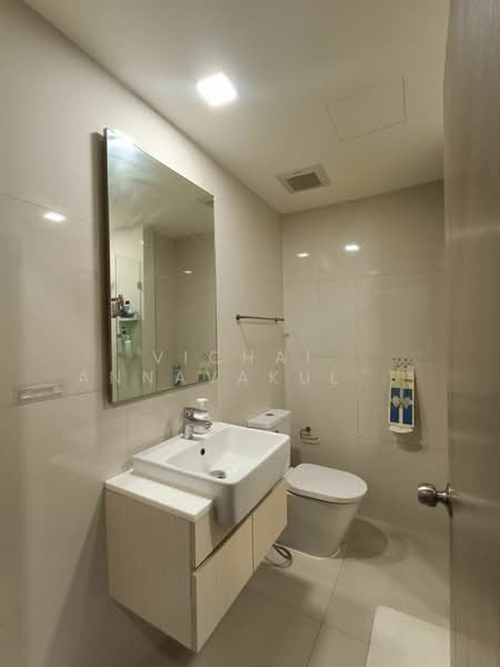 Centric Ratchayothin, Bangkok, 1656 Phahonyothin Rd, Lat Yao, Chatuchak, Bangkok, 2 Bedrooms, 60 sqm, Condo For Rent, by Vichai  Annavakulthorn, 500181628 - DDproperty.com