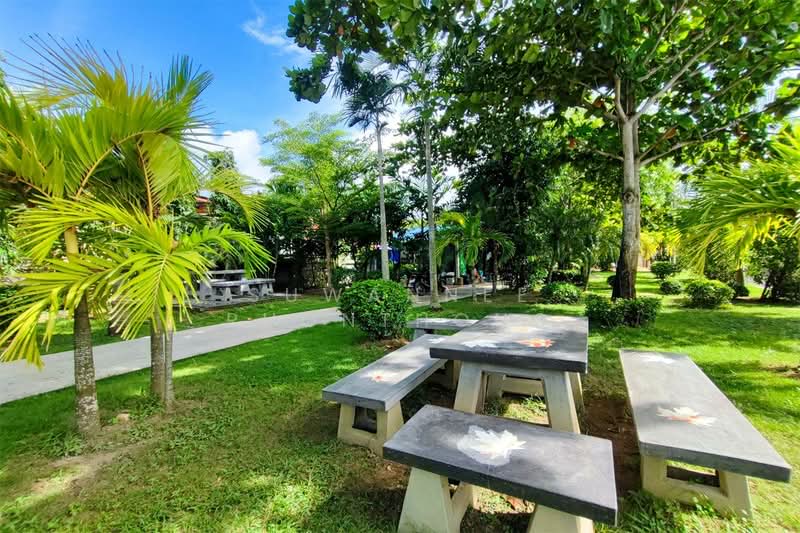 Fully Furnished House with Private Pool, Chon Buri (Pattaya), Huai Yai, Bang Lamung (Pattaya), Chon Buri (Pattaya), 2 Bedrooms, 212 sqm, Single Detached House For Sale, by Suwannee Phonthong, 500181629 - DDproperty.com