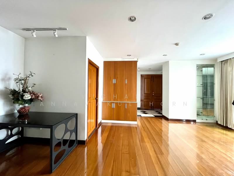 Prime Mansion One, Bangkok, Soi Sukhumvit 31, Khlongtoei Nua, Watthana, Bangkok, 3 Bedrooms, 248 sqm, Condo For Rent, by Vichai  Annavakulthorn, 500181642 - DDproperty.com