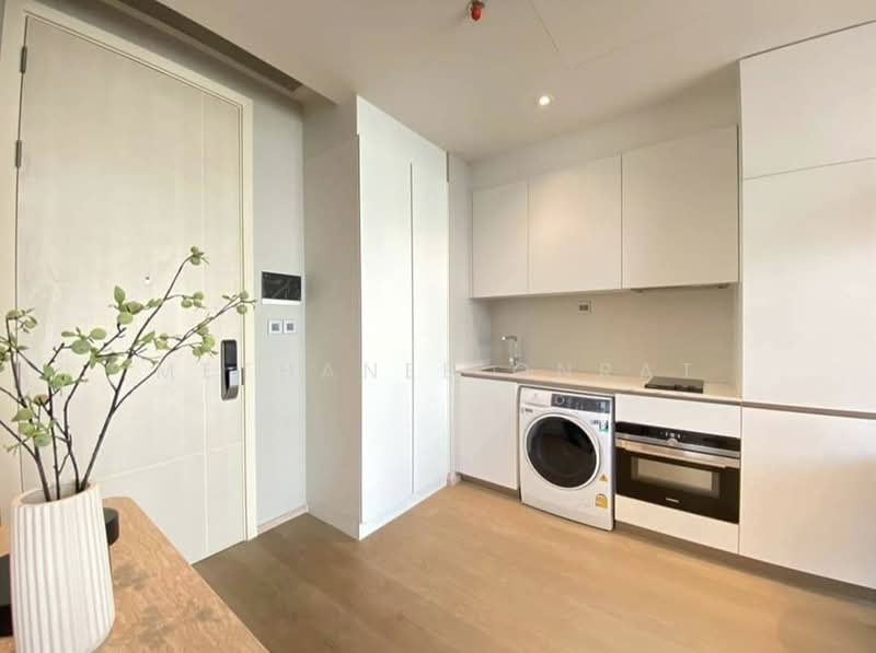 The Strand Thonglor, Bangkok, 36 Soi Sukhumvit 55, Khlong Tan Nua, Watthana, Bangkok, 1 Bedroom, 53 sqm, Condo For Rent, by Methanee Onrat, 500181644 - DDproperty.com