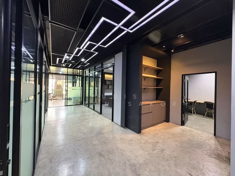 For Rent - Standalone Office for Rent - Bang Na, Bangkok