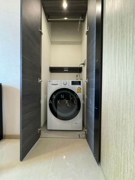 The Esse Asoke, Bangkok, 333 Soi Sukhumvit 21, Sukhumvit Road, Khlongtoei Nua, Watthana, Bangkok, 1 Bedroom, 49 sqm, Condo For Rent, by Yanisa Nakklai, 500181697 - DDproperty.com