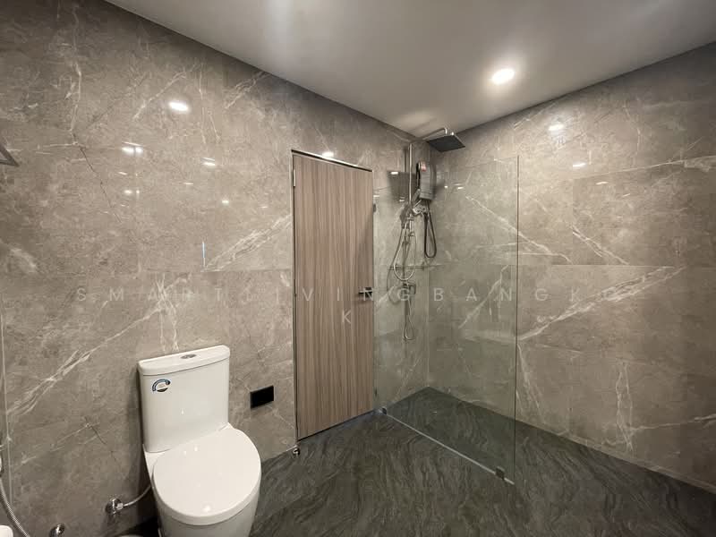 Crystal Garden, Bangkok, 217 Sukhumvit 4 Alley, Khlong Toei, Khlong Toei, Bangkok, 4 Bedrooms, 311 sqm, Condo For Sale, by SmartLivingBangkok, 500181728 - DDproperty.com