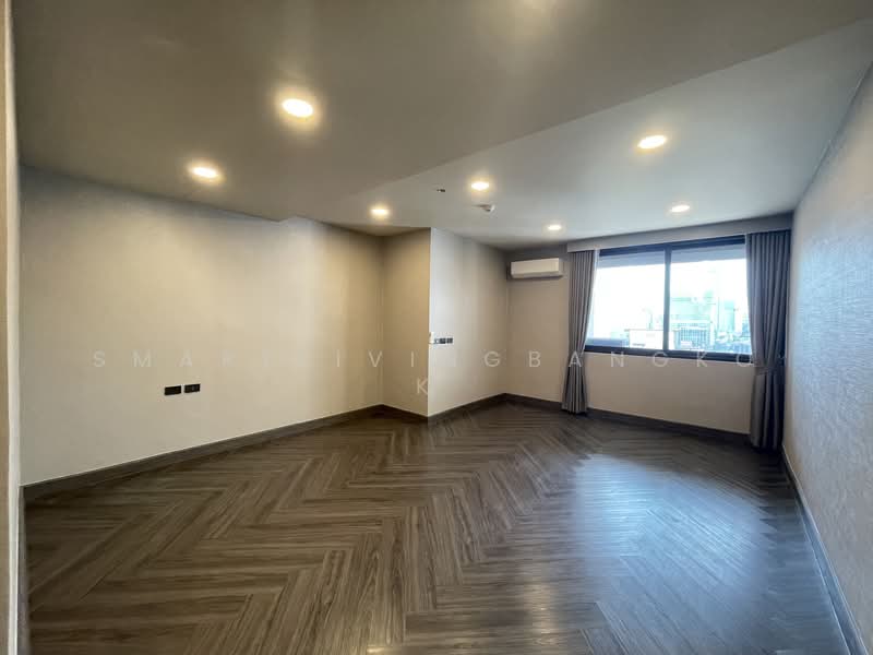 ขาย - Crystal Garden Condominium : คริสตัล การ์เด้น, กรุงเทพ