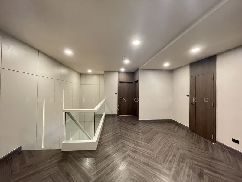 ขาย - Crystal Garden Condominium : คริสตัล การ์เด้น, กรุงเทพ