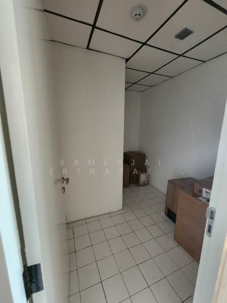 Lakeview Residences, Bangkok, Soi Sukhumvit 12, Khlong Toei, Khlong Toei, Bangkok, 4 Bedrooms, 380 sqm, Apartment For Rent, by Samerjai Lertnapakriengkai, 500181729 - DDproperty.com