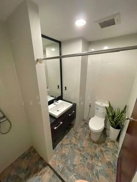 The Line Phahonyothin Park, Bangkok, 1090 Phahonyothin Road, Jom Phon, Chatuchak, Bangkok, 1 Bedroom, 38 sqm, Condo For Sale, by Samerjai Lertnapakriengkai, 500181782 - DDproperty.com