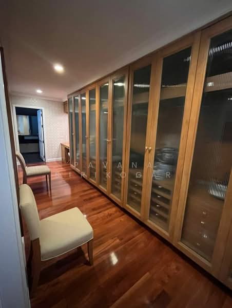 Oriental Towers, Bangkok, 25 Soi Ekkamai 12, Ekkamai Road, Khlong Tan Nua, Watthana, Bangkok, 3 Bedrooms, 315 sqm, Condo For Rent, by Pavana Sirikogar, 500181784 - DDproperty.com
