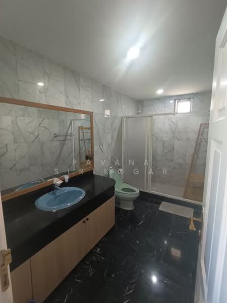 Oriental Towers, Bangkok, 25 Soi Ekkamai 12, Ekkamai Road, Khlong Tan Nua, Watthana, Bangkok, 3 Bedrooms, 315 sqm, Condo For Rent, by Pavana Sirikogar, 500181784 - DDproperty.com