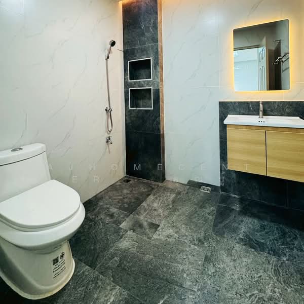 Moobaan Euapracha Nuanchan, Bangkok, Nawamin Road, Nuan Chan, Bueng Kum, Bangkok, 3 Bedrooms, 110 sqm, Townhouse For Sale, by AJHOMECENTER - คุณบู้, 500181799 - DDproperty.com