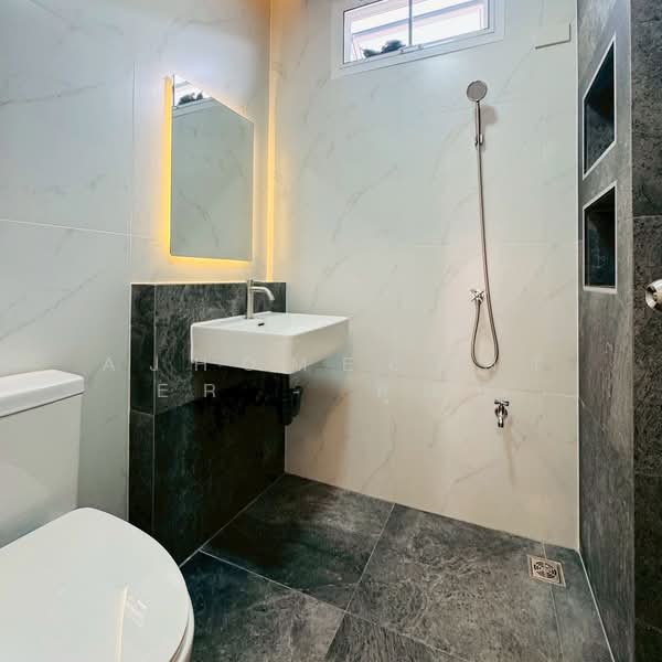 Moobaan Euapracha Nuanchan, Bangkok, Nawamin Road, Nuan Chan, Bueng Kum, Bangkok, 3 Bedrooms, 110 sqm, Townhouse For Sale, by AJHOMECENTER - คุณบู้, 500181799 - DDproperty.com