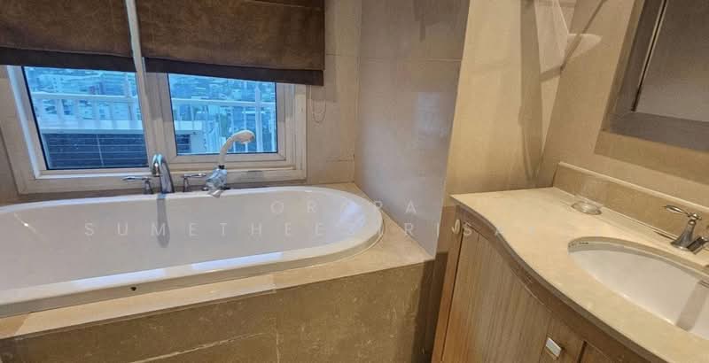 The Empire Place, Bangkok, 88 Narathiwatratchanakharin Road, Thung Maha Mek, Sathon, Bangkok, 2 Bedrooms, 107 sqm, Condo For Sale, by Orapa Sumetheesirisakul, 500181826 - DDproperty.com