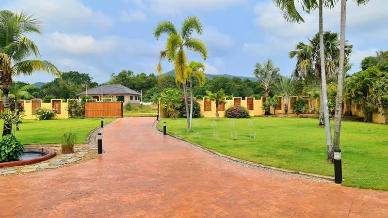 6-BR Villa, Chon Buri (Pattaya), Sattahip, Sattahip, Chon Buri (Pattaya), 6 Bedrooms, 355 sqm, Villa For Sale, by Supitsara  Sangarun, 500181837 - DDproperty.com