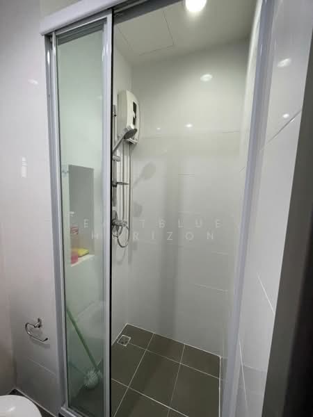 The Base Park East Sukhumvit 77, Bangkok, 99 Soi Pridi Banomyong 2, Phra Kanong Nua, Watthana, Bangkok, 1 Bedroom, 26 sqm, Condo For Sale, by Eastblue Horizon, 500181838 - DDproperty.com