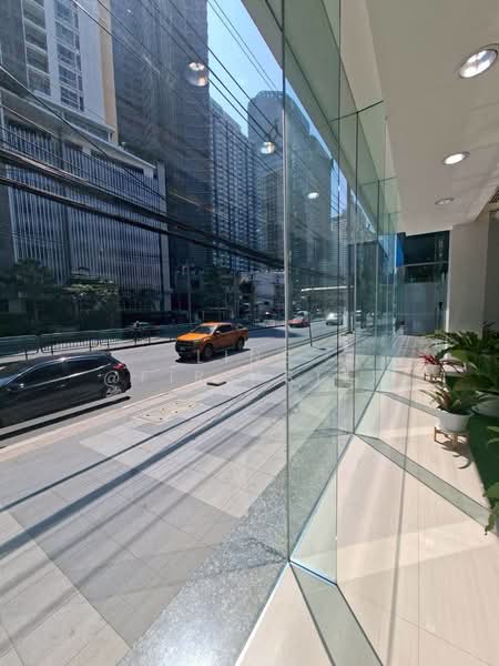 Commercial Retail Space, Asoke - Phetburi Near MRT Phetburi, Bangkok, Bang Kapi, Huai Khwang, Bangkok, , 200 sqm, Retail Space For Rent, by LINE @firststep, 500181841 - DDproperty.com