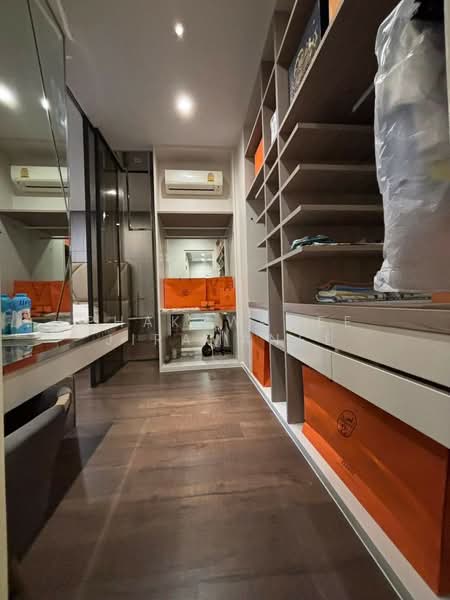 Baan Klang Muang Classe Ekkamai-Ramintra, Bangkok, Sukhonthasawat Road, Lat Phrao, Lat Phrao, Bangkok, 4 Bedrooms, 346 sqm, Single Detached House For Sale, by Phakawadee Jiramanee, 500181848 - DDproperty.com