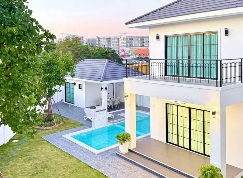 5 Bedrooms Pool Villa with Private Swimming Pool in Nong Prue Pattaya, Chon Buri (Pattaya), Nong Pru, Bang Lamung (Pattaya), Chon Buri (Pattaya), 5 Bedrooms, 250 sqm, Single Detached House For Sale, by Suwannee Phonthong, 500181879 - DDproperty.com