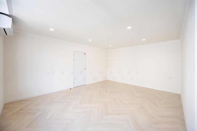 Grand Ville House 2, Bangkok, Soi Sukhumvit 19, Khlongtoei Nua, Watthana, Bangkok, 3 Bedrooms, 276 sqm, Condo For Sale, by Phakawadee Jiramanee, 500181881 - DDproperty.com