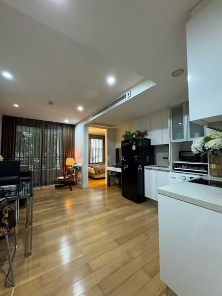 Collezio Sathorn-Pipat, Bangkok, 41 Soi Pipat 1 Silom Road, Silom, Bang Rak, Bangkok, 1 Bedroom, 41 sqm, Condo For Sale, by Keerati Benjasupawan, 500181903 - DDproperty.com