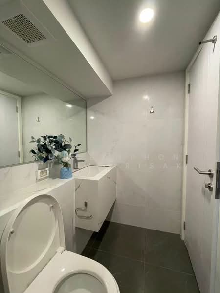 Origin Plug & Play Ramkhamhaeng Triple Station, Bangkok, 1155 Soi Ramkhamhaeng 103, Hua Mak, Bang Kapi, Bangkok, 1 Bedroom, 33 sqm, Condo For Sale, by Khlueanphon Nukulsirisak, 500181934 - DDproperty.com