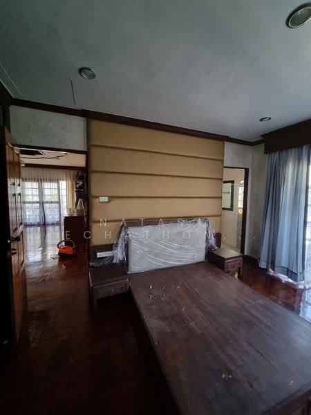 For Rent - 4-BR House, Bangkok