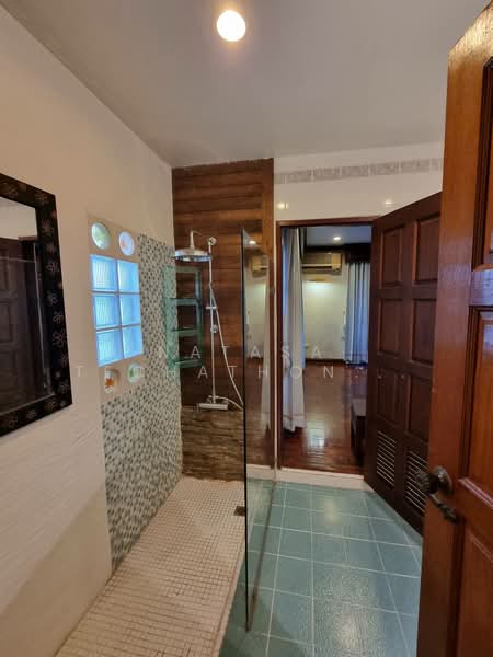 For Rent - 4-BR House, Bangkok