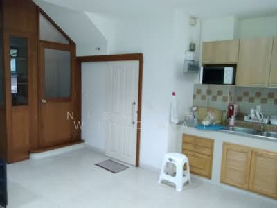 ขาย - ทาวน์เฮ้าส์ 4-ห้องนอน, กรุงเทพ