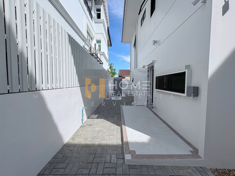 House and Land Ratchada Niwet 14, Bangkok, Samsen Nok, Huai Khwang, Bangkok, 4 Bedrooms, 220 sqm, Single Detached House For Sale, by HOME Real Estate Service, 500182217 - DDproperty.com