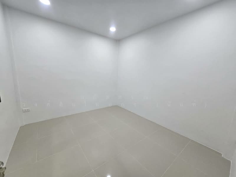 หมู่บ้านอยู่เจริญ 4 ตำบลลาดสวาย อำเภอลำลูกกา ปทุมธานี, Pathum Thani, ไสวประชาราษฎร์, Lat Sawai, Lam Luk Ka, Pathum Thani, 4 Bedrooms, 104 sqm, Townhouse For Sale, by นภัสศรณ์ วงศ์สินไทยกร (นันท์), 500182264 - DDproperty.com