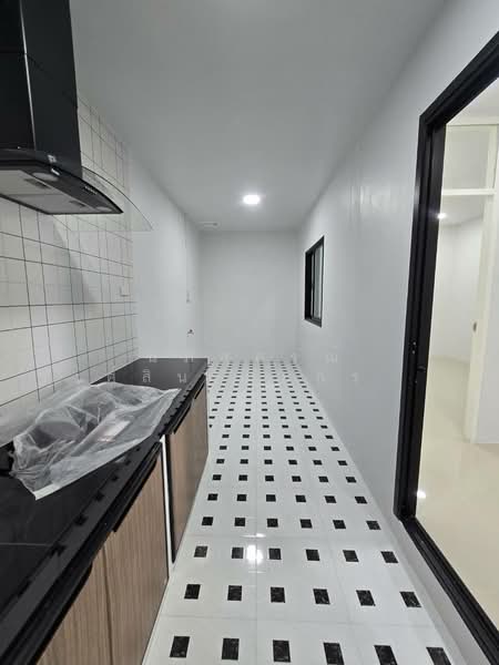 หมู่บ้านอยู่เจริญ 4 ตำบลลาดสวาย อำเภอลำลูกกา ปทุมธานี, ปทุมธานี, ไสวประชาราษฎร์, ลาดสวาย, ลำลูกกา, ปทุมธานี, 104 ตร.ม., ทาวน์เฮ้าส์ ขาย, โดย นภัสศรณ์ วงศ์สินไทยกร (นันท์), 500182264 - DDproperty.com