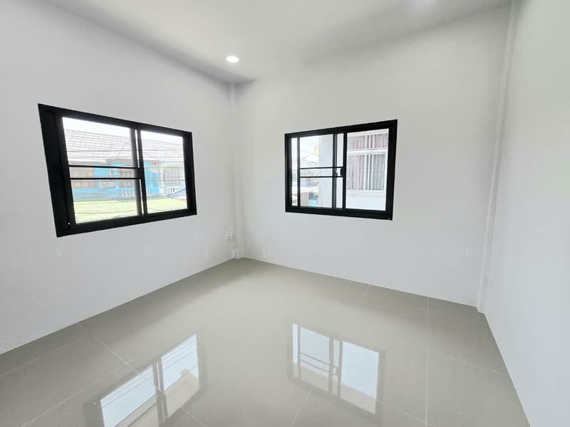 หมู่บ้านอยู่เจริญ 4 ตำบลลาดสวาย อำเภอลำลูกกา ปทุมธานี, Pathum Thani, ไสวประชาราษฎร์, Lat Sawai, Lam Luk Ka, Pathum Thani, 4 Bedrooms, 104 sqm, Townhouse For Sale, by นภัสศรณ์ วงศ์สินไทยกร (นันท์), 500182264 - DDproperty.com