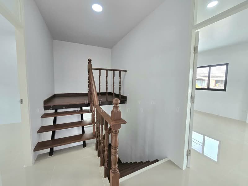 หมู่บ้านอยู่เจริญ 4 ตำบลลาดสวาย อำเภอลำลูกกา ปทุมธานี, ปทุมธานี, ไสวประชาราษฎร์, ลาดสวาย, ลำลูกกา, ปทุมธานี, 104 ตร.ม., ทาวน์เฮ้าส์ ขาย, โดย นภัสศรณ์ วงศ์สินไทยกร (นันท์), 500182264 - DDproperty.com