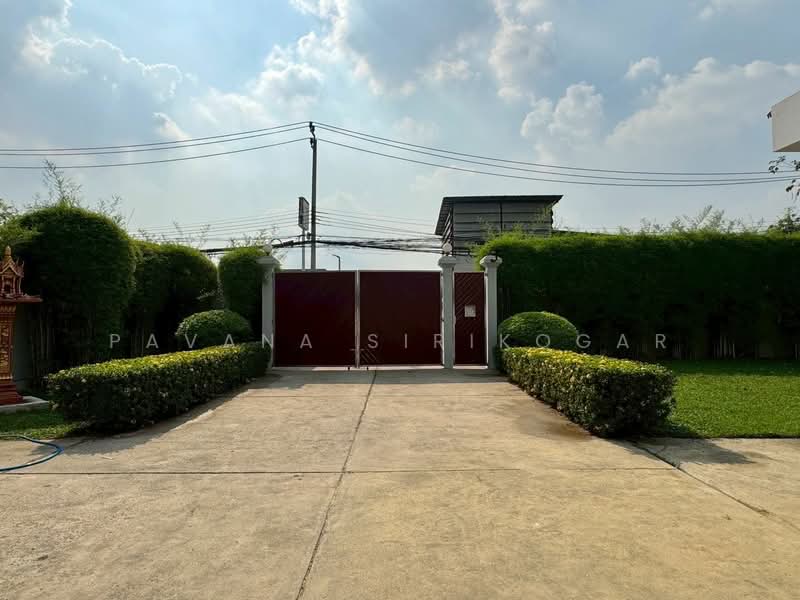 3-BR House, Bangkok, Bang Chak, Phra Khanong, Bangkok, 3 Bedrooms, 400 sqm, Single Detached House For Rent, by Pavana Sirikogar, 500182279 - DDproperty.com