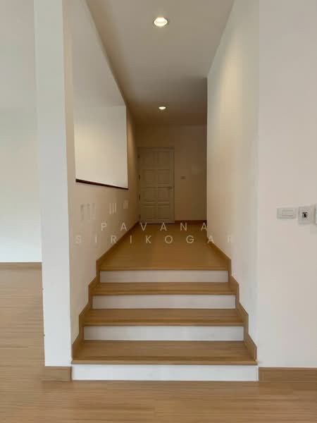 3-BR House, Bangkok, Bang Chak, Phra Khanong, Bangkok, 3 Bedrooms, 400 sqm, Single Detached House For Rent, by Pavana Sirikogar, 500182279 - DDproperty.com