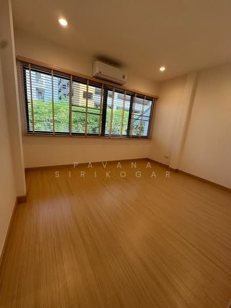 3-BR House, Bangkok, Bang Chak, Phra Khanong, Bangkok, 3 Bedrooms, 400 sqm, Single Detached House For Rent, by Pavana Sirikogar, 500182279 - DDproperty.com