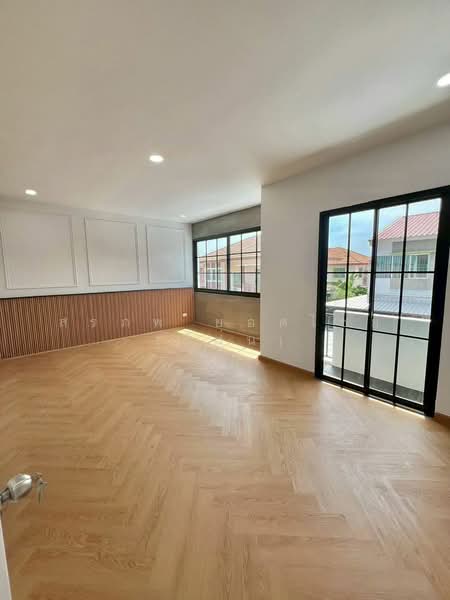 The Trust Town Wongwaen – Lam Luk Ka, Pathum Thani, Soi Bueng Kham Proi, Bung Kham Proi, Lam Luk Ka, Pathum Thani, 3 Bedrooms, 112 sqm, Townhouse For Sale, by สรภพ ยอดไชย (สีฝุ่น), 500182318 - DDproperty.com