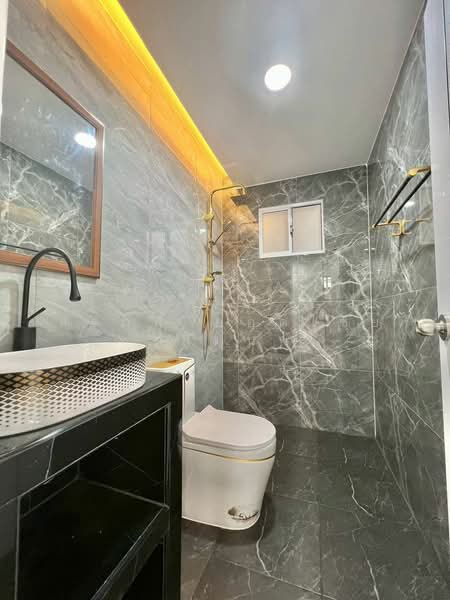 The Trust Town Wongwaen – Lam Luk Ka, Pathum Thani, Soi Bueng Kham Proi, Bung Kham Proi, Lam Luk Ka, Pathum Thani, 3 Bedrooms, 112 sqm, Townhouse For Sale, by สรภพ ยอดไชย (สีฝุ่น), 500182318 - DDproperty.com