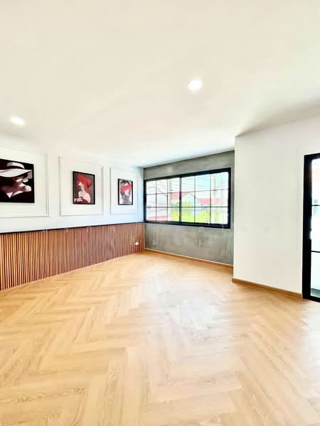 The Trust Town Wongwaen – Lam Luk Ka, Pathum Thani, Soi Bueng Kham Proi, Bung Kham Proi, Lam Luk Ka, Pathum Thani, 3 Bedrooms, 112 sqm, Townhouse For Sale, by สรภพ ยอดไชย (สีฝุ่น), 500182318 - DDproperty.com