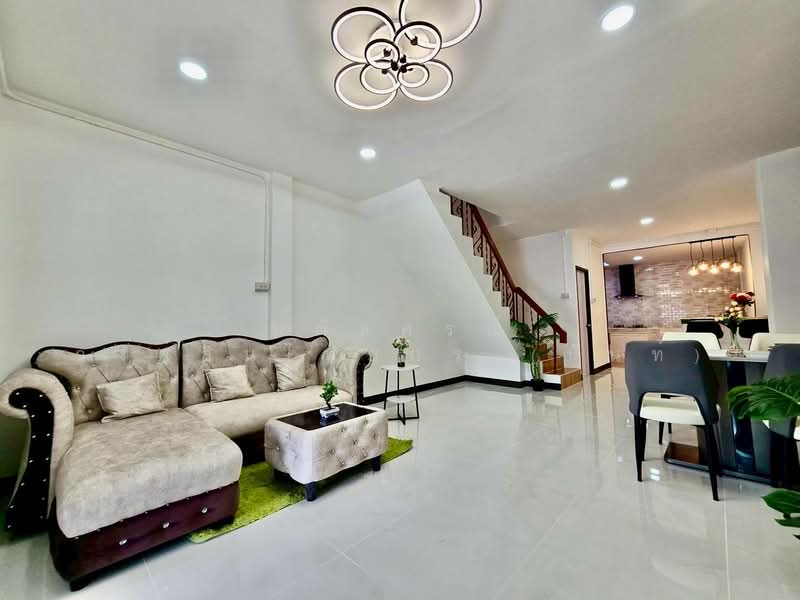 Supawan Ramkhamhaeng, Bangkok, Ramkhamhaeng Road, Min Buri, Min Buri, Bangkok, 2 Bedrooms, 80 sqm, Townhouse For Sale, by นภัสศรณ์ วงศ์สินไทยกร (นันท์), 500182325 - DDproperty.com