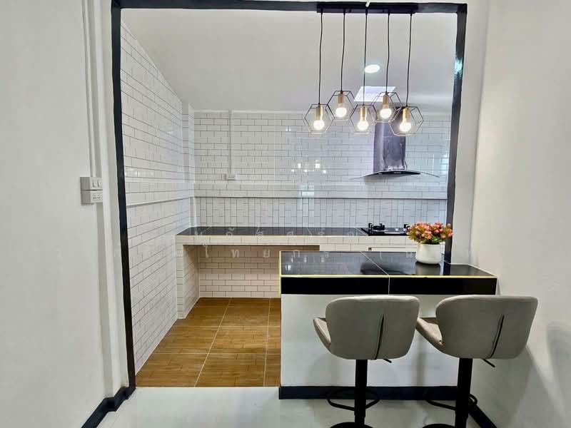 บ้านวรางกูล เลียบคลองสอง : Worarakun House, along Khlong Song, กรุงเทพ, บางชัน, คลองสามวา, กรุงเทพ, 80 ตร.ม., ทาวน์เฮ้าส์ ขาย, โดย นภัสศรณ์ วงศ์สินไทยกร (นันท์), 500182351 - DDproperty.com