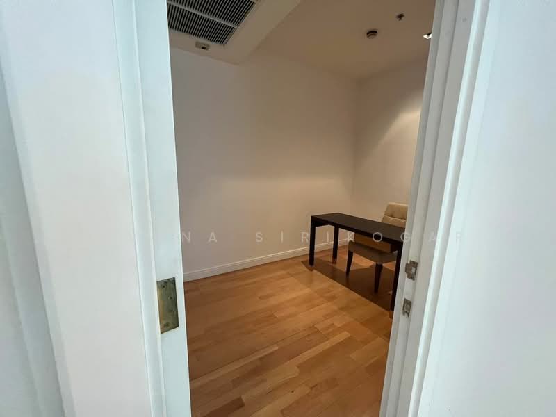 Athenee Residence, Bangkok, 65 Witthayu Road, Lumphini, Pathum Wan, Bangkok, 4 Bedrooms, 198 sqm, Condo For Rent, by Pavana Sirikogar, 500182361 - DDproperty.com